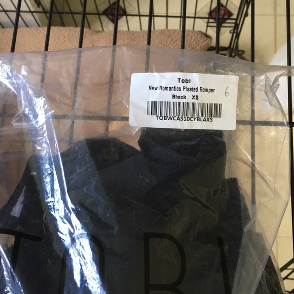 NWT Black Tobi Romper - Picture 7 of 7